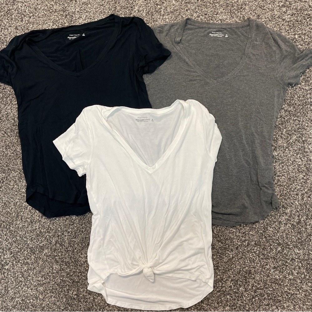 Abercrombie & Fitch Drapey V Neck bundle